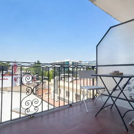 De Diseno Equipado Centrico Moderno * יורט דה מאר